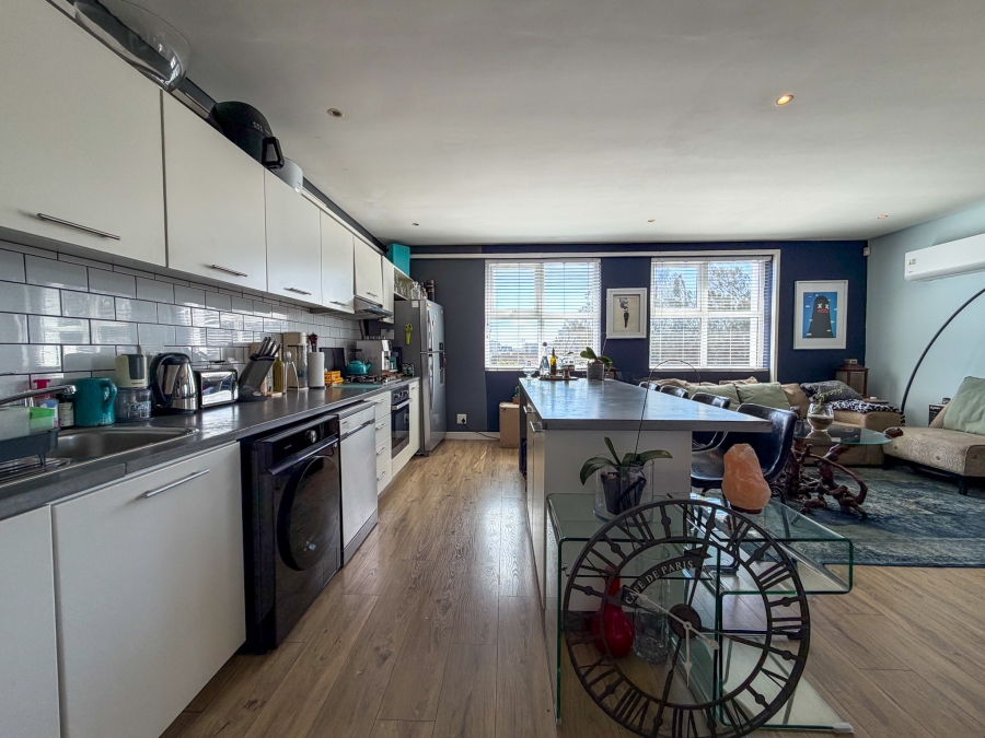1 Bedroom Property for Sale in Oranjezicht Western Cape